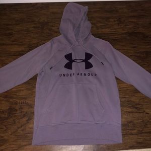 Women’s Small Under Armour hoodie
